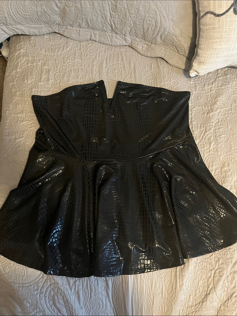 SHEIN Black Faux Croc Strapless Peplum blouse